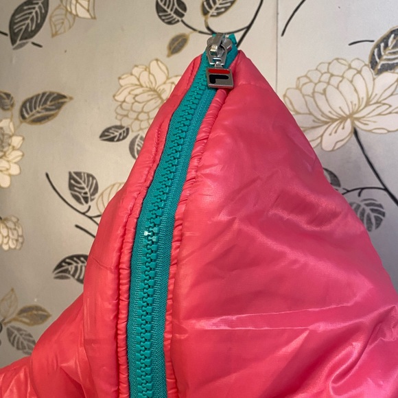 Vintage Fila “F-Box” Women’s Puffer Vest - Picture 3 of 6